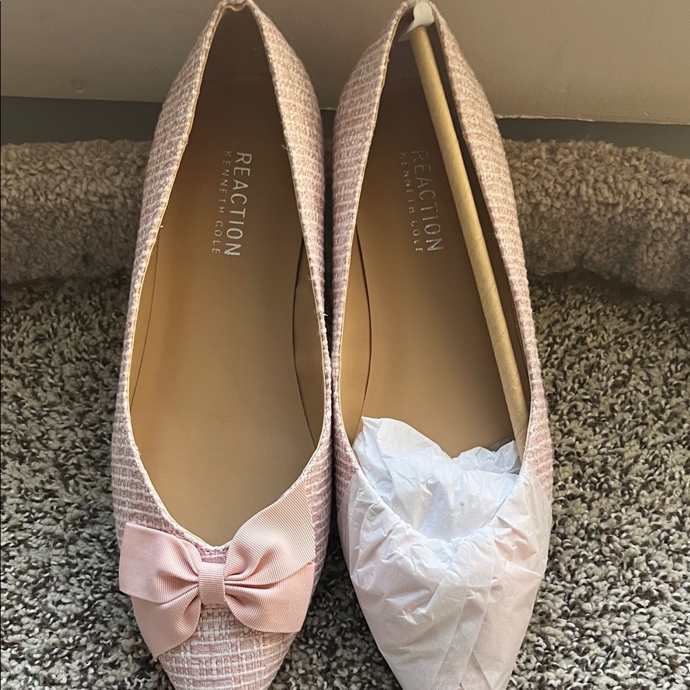 Kenneth Cole Reaction Pink Bow Flats